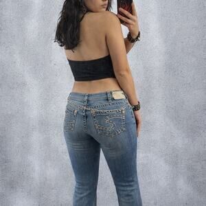 Vintage Y2K Silver Jeans Co Suki Medium Wash Low Rise Bootcut Jeans Size 30